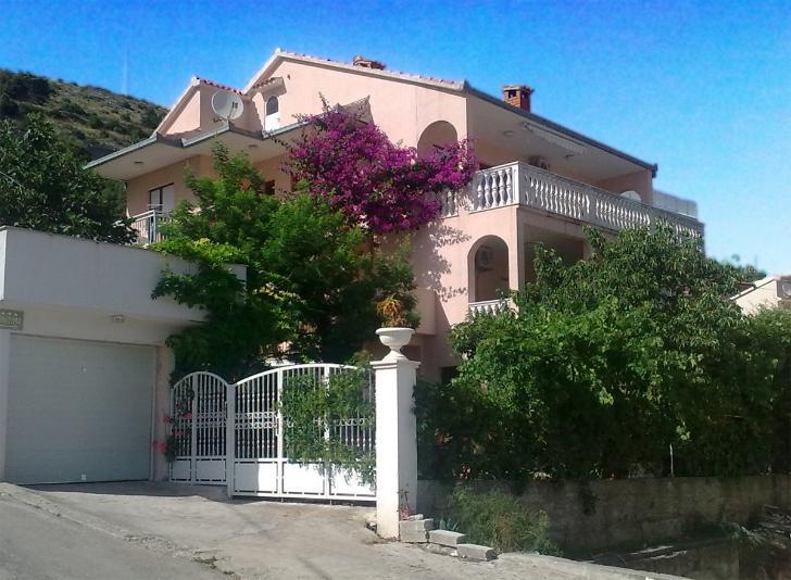 Villa Calypso Trogir Bagian luar foto